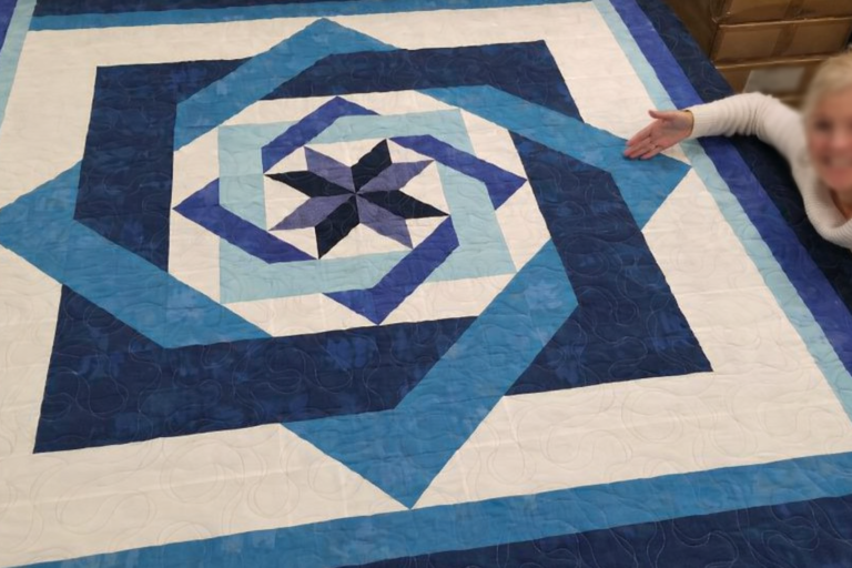Labyrinth Quilt Block - Pattern - Creative.craftsforlove.com